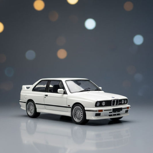 1:24 Scale White BMW E30 M3 Die-Cast Model Car